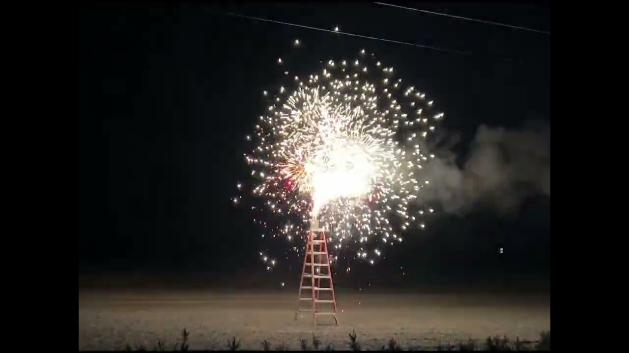 Make It Rain Fountain by Fuji Fireworks